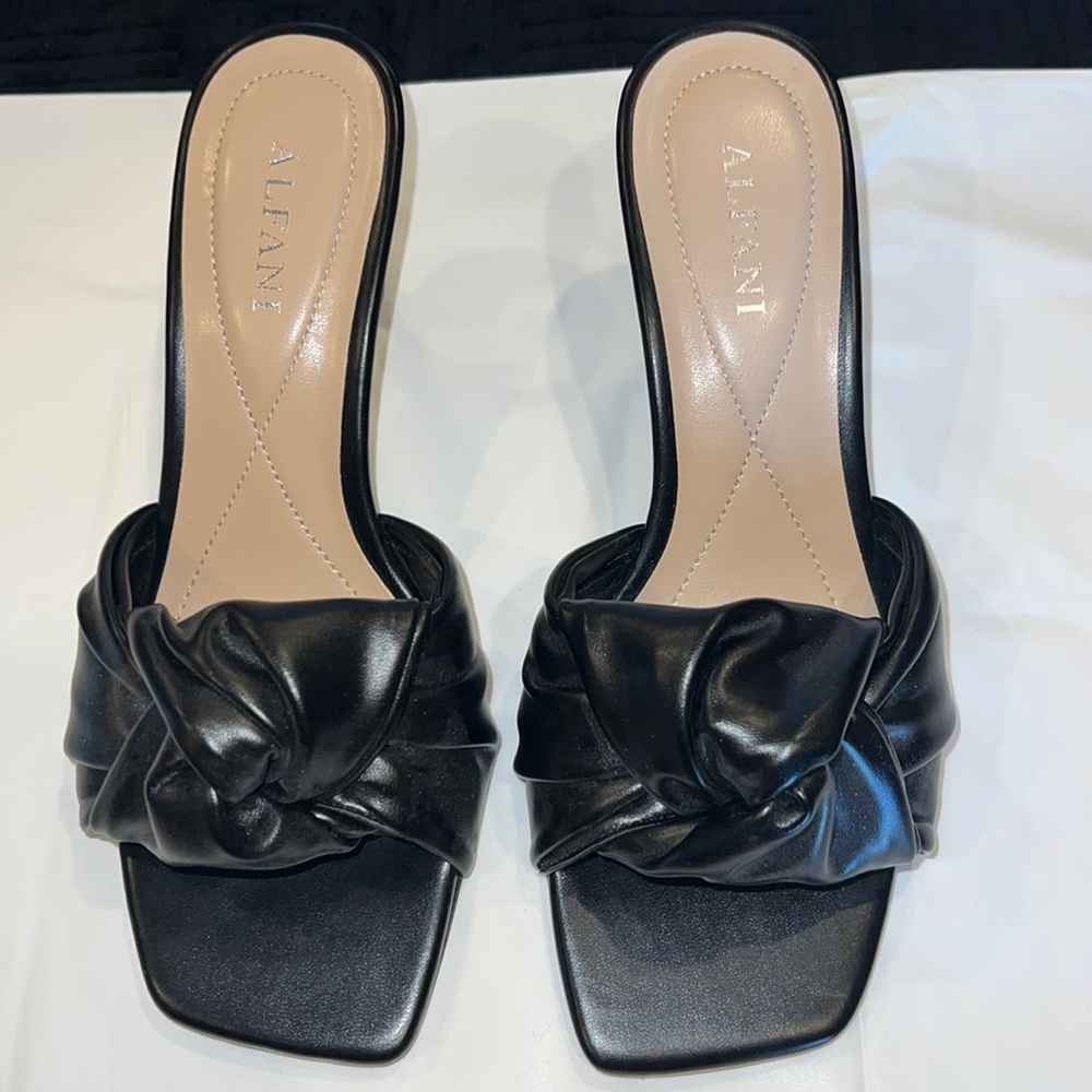 Super cute slides from Alfani!! Size 6.5.  So comfortable!